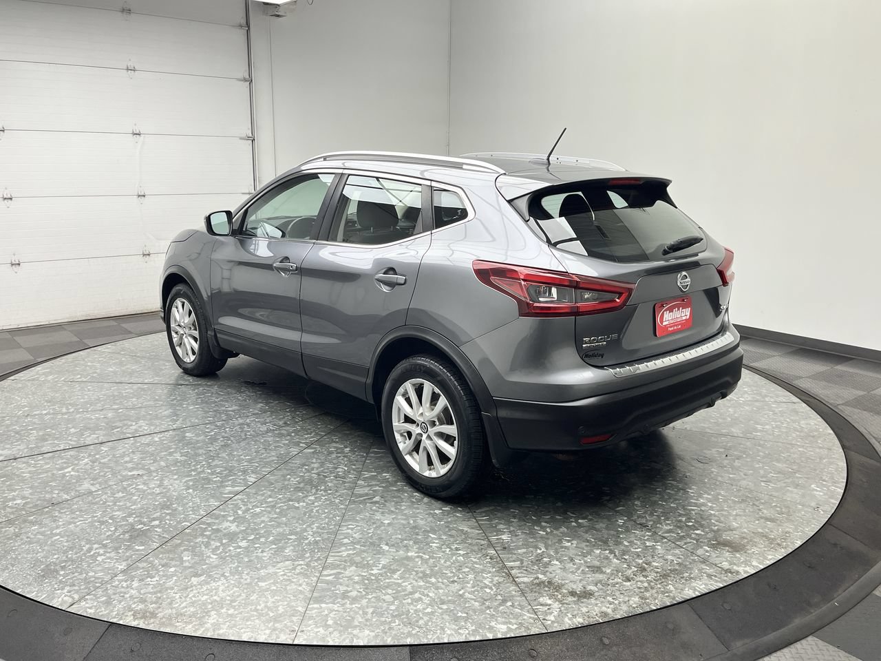 Used 2020 Nissan Rogue Sport SV w/ All-Weather Package AWD/4WD image 2