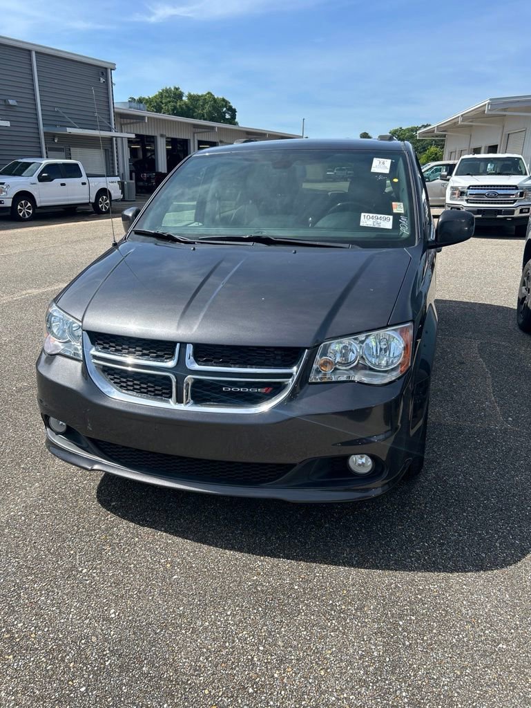 Used 2019 Dodge Grand Caravan SXT FWD image 1