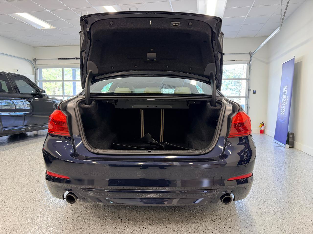 Used 2019 BMW 530i w/ Convenience Package RWD image 26