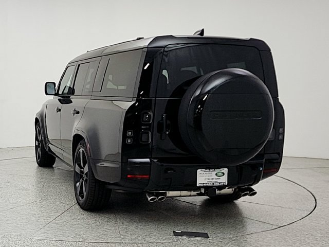 New 2026 Land Rover Defender 130 V8 AWD/4WD image 6