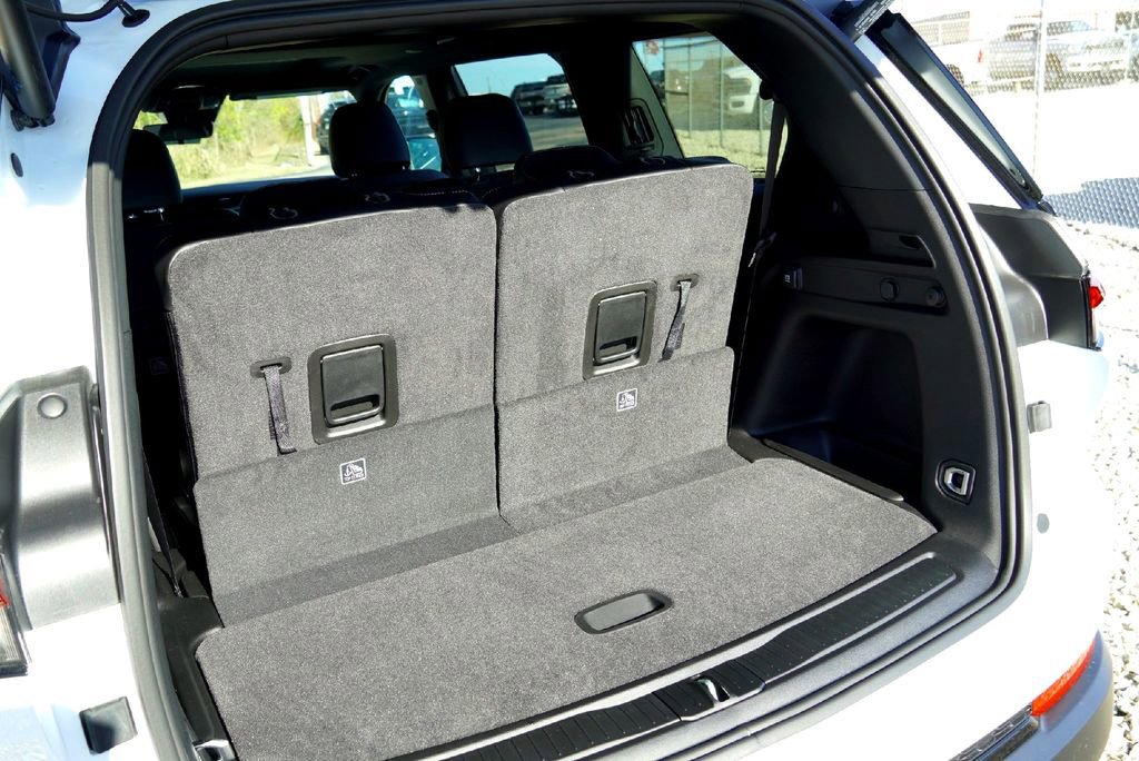 New 2025 Jeep Grand Cherokee L Altitude image 32