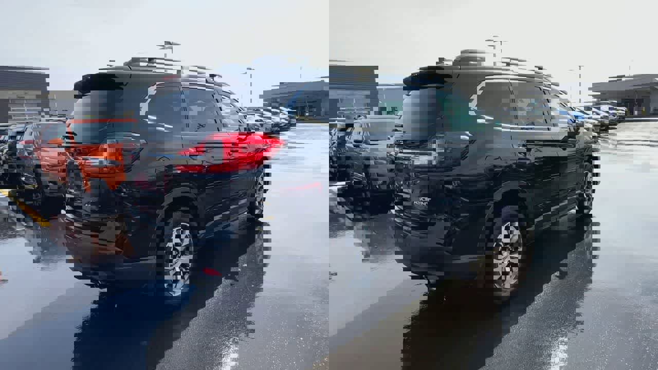 Used 2019 Subaru Ascent Premium image 8