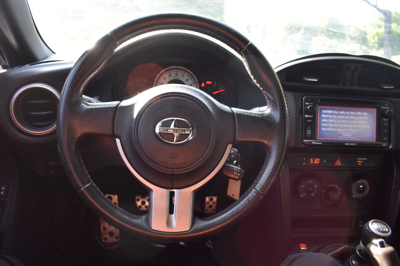 Used 2014 Scion FR-S RWD image 25