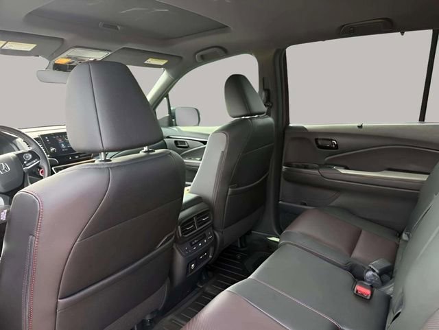 Used 2025 Honda Passport Black Edition image 27
