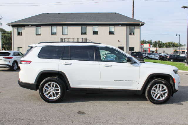 Used 2025 Jeep Grand Cherokee L Laredo AWD/4WD image 6