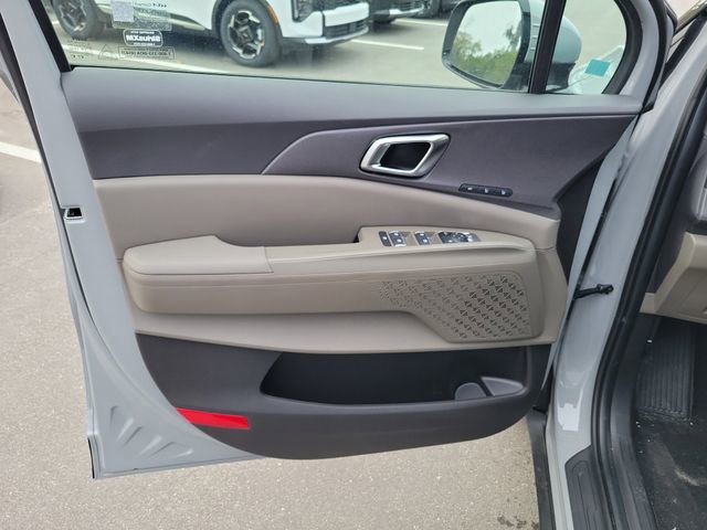 New 2026 Kia Carnival EX FWD image 5