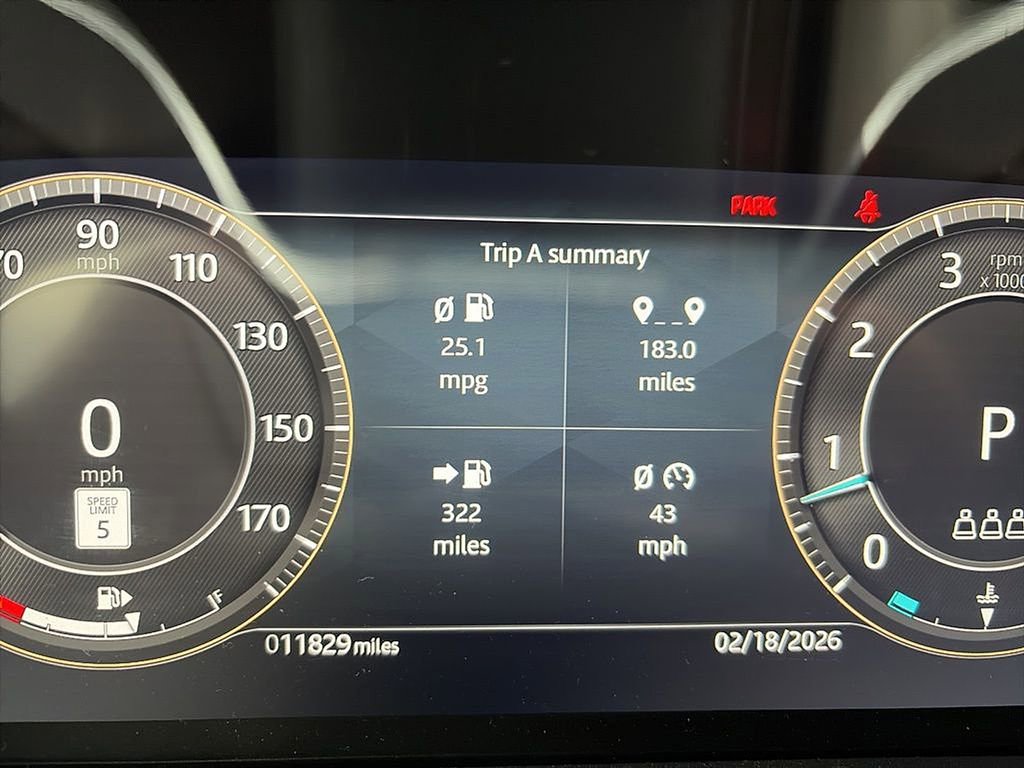 Used 2025 Jaguar F-PACE R-Dynamic S image 9