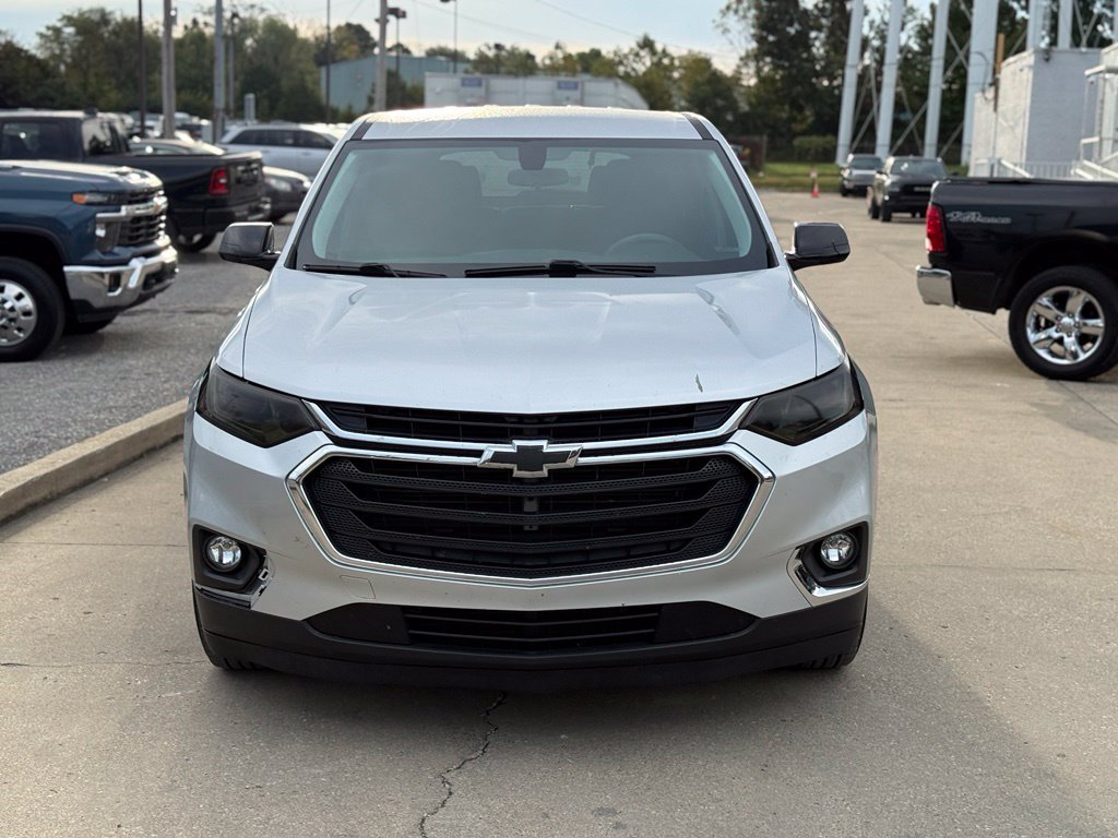 Used 2018 Chevrolet Traverse LS FWD image 3