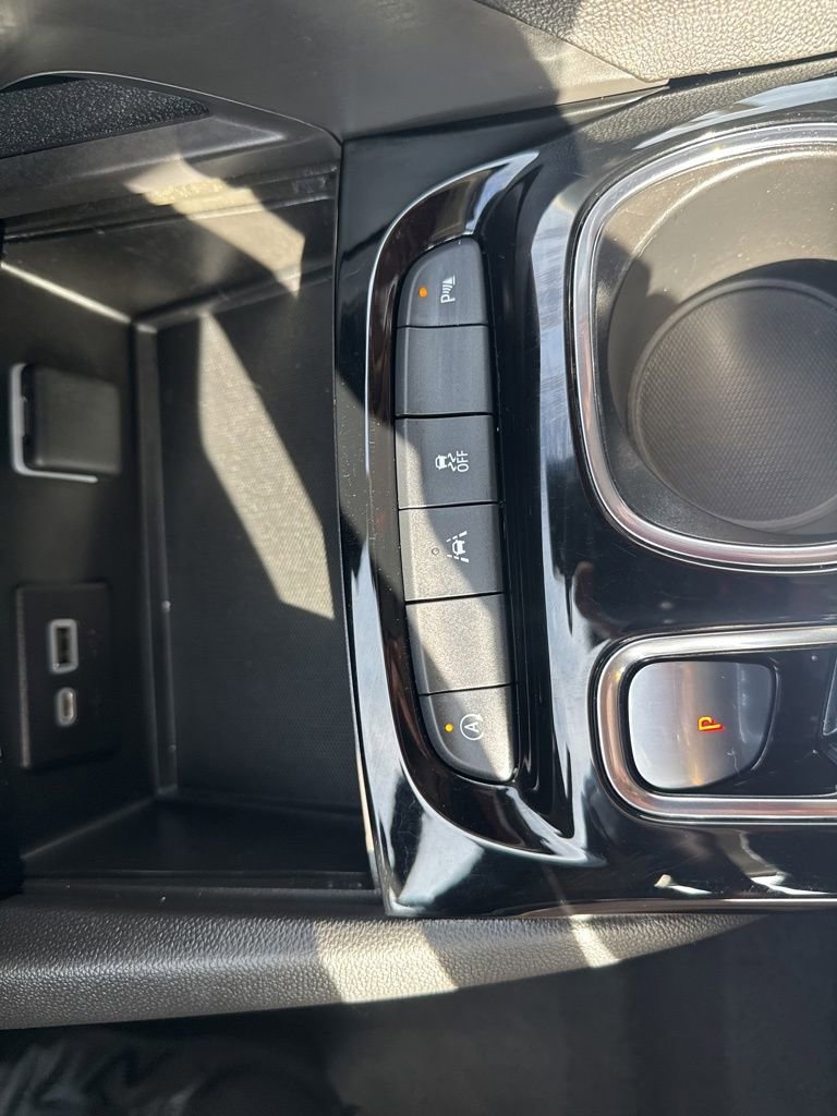 Used 2023 Buick Envision Preferred image 35