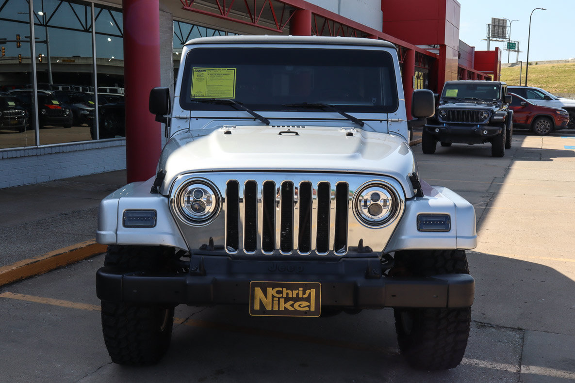 Used 2005 Jeep Wrangler Unlimited AWD/4WD image 3