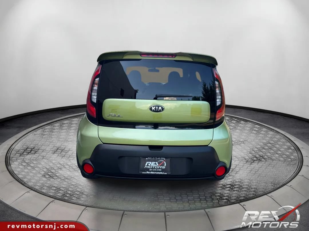 Used 2014 Kia Soul + FWD image 4