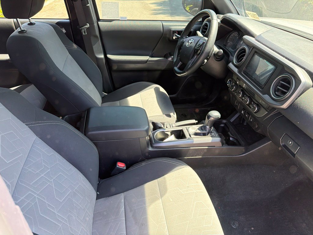 Used 2023 Toyota Tacoma TRD Off-Road w/ Black Out Package (TMS) AWD/4WD image 12