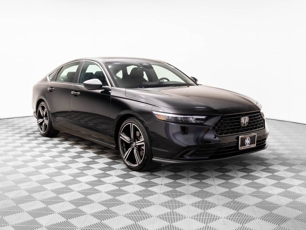Certified 2024 Honda Accord Sport image 9