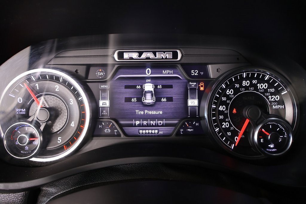 Used 2019 RAM 2500 Laramie w/ Night Edition image 4