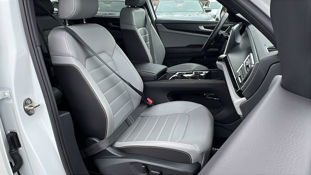 Certified 2024 Volkswagen Atlas Cross Sport SEL R-Line image 11