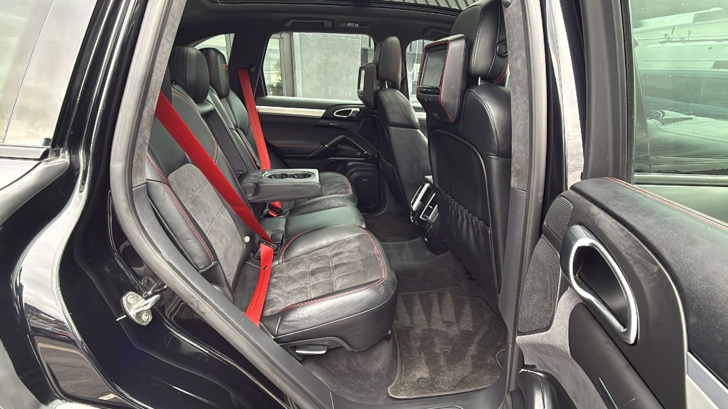 Used 2013 Porsche Cayenne GTS AWD/4WD image 16