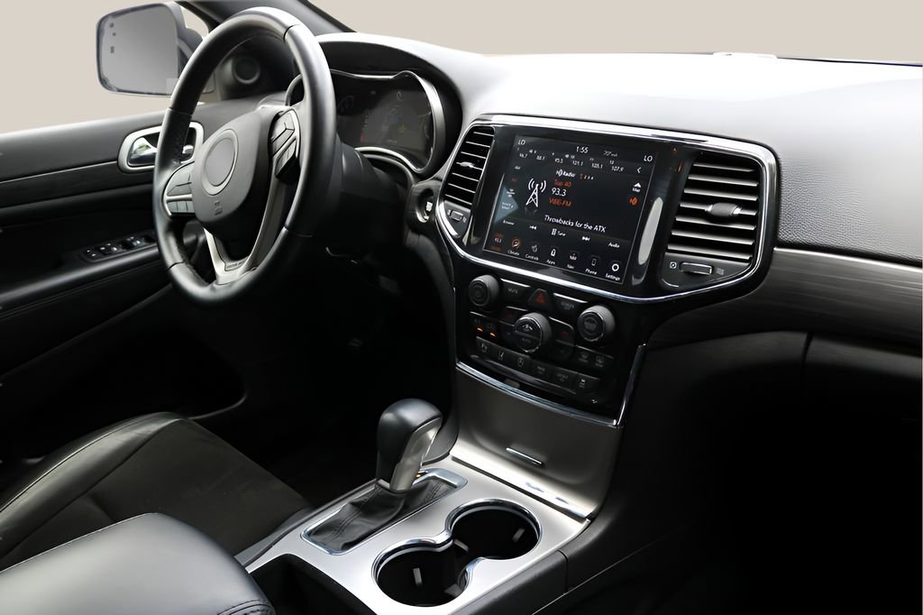 Used 2022 Jeep Grand Cherokee Laredo X RWD image 19