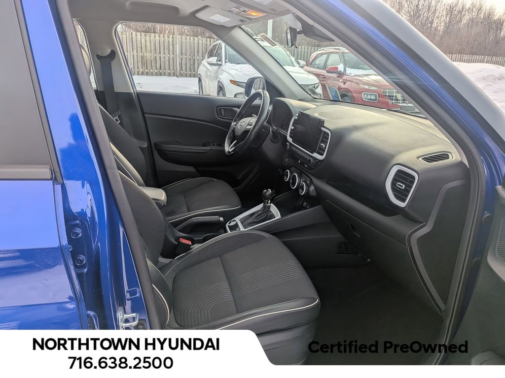 Certified 2023 Hyundai Venue Limited w/ Cargo Package image 36