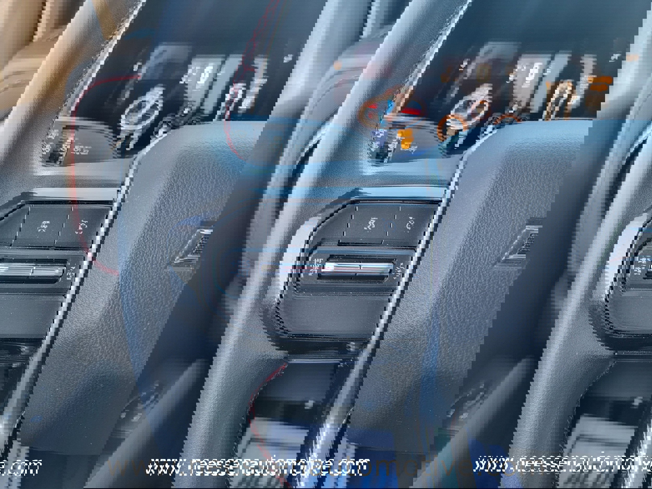 Used 2024 Chevrolet Colorado Z71 w/ Z71 Convenience Package 2 image 21