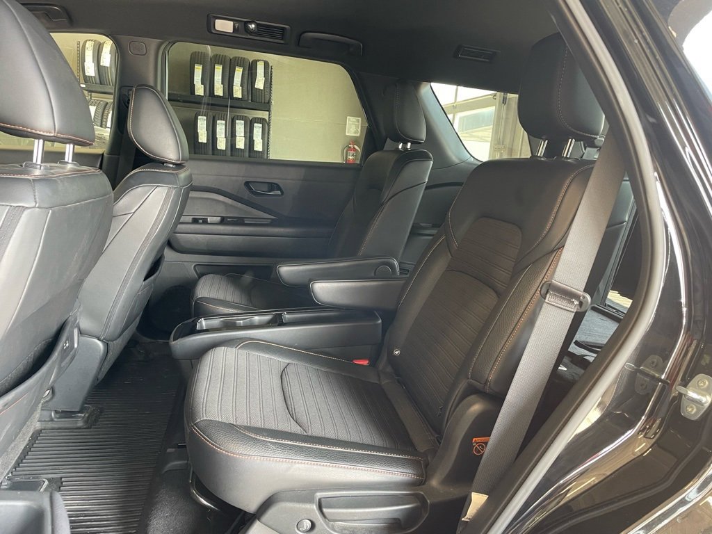 Certified 2024 Nissan Pathfinder Rock Creek image 18