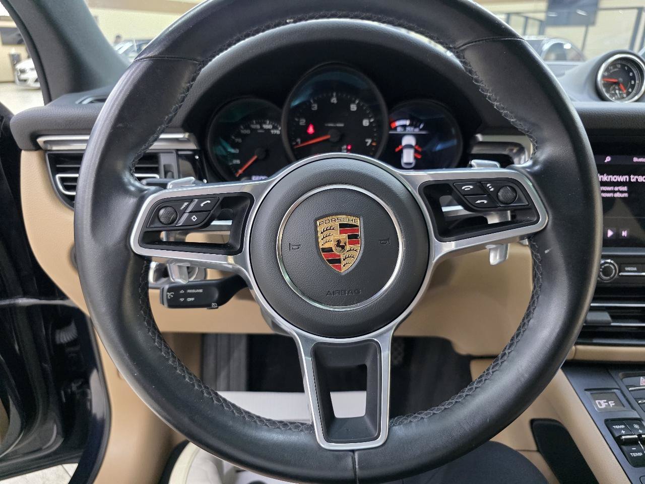 Used 2021 Porsche Macan AWD/4WD image 33