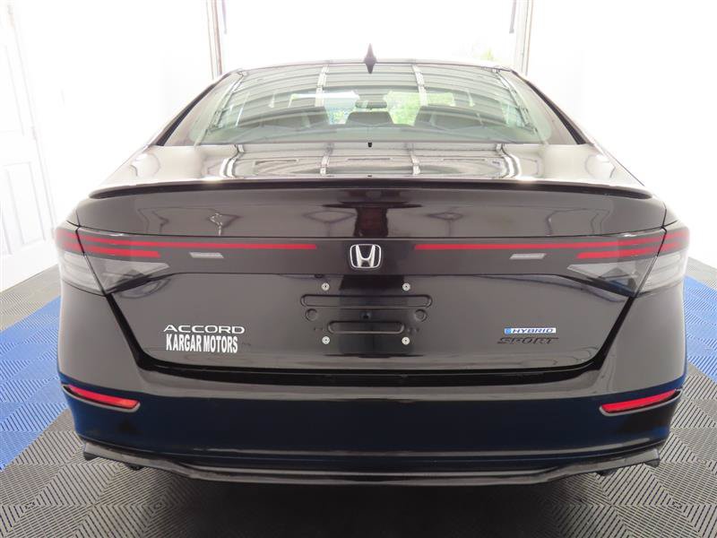 Used 2024 Honda Accord Sport image 11
