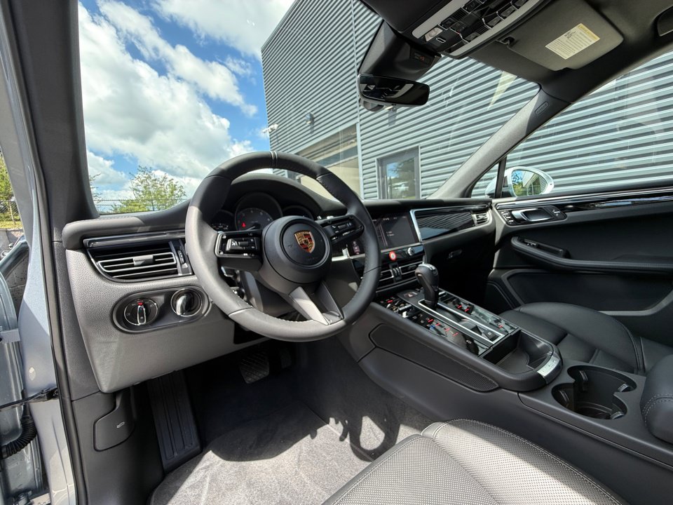 New 2026 Porsche Macan S AWD/4WD image 12