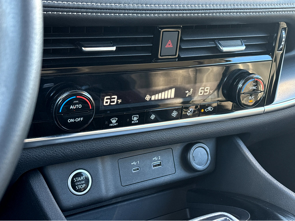 Used 2022 Nissan Rogue SV image 10