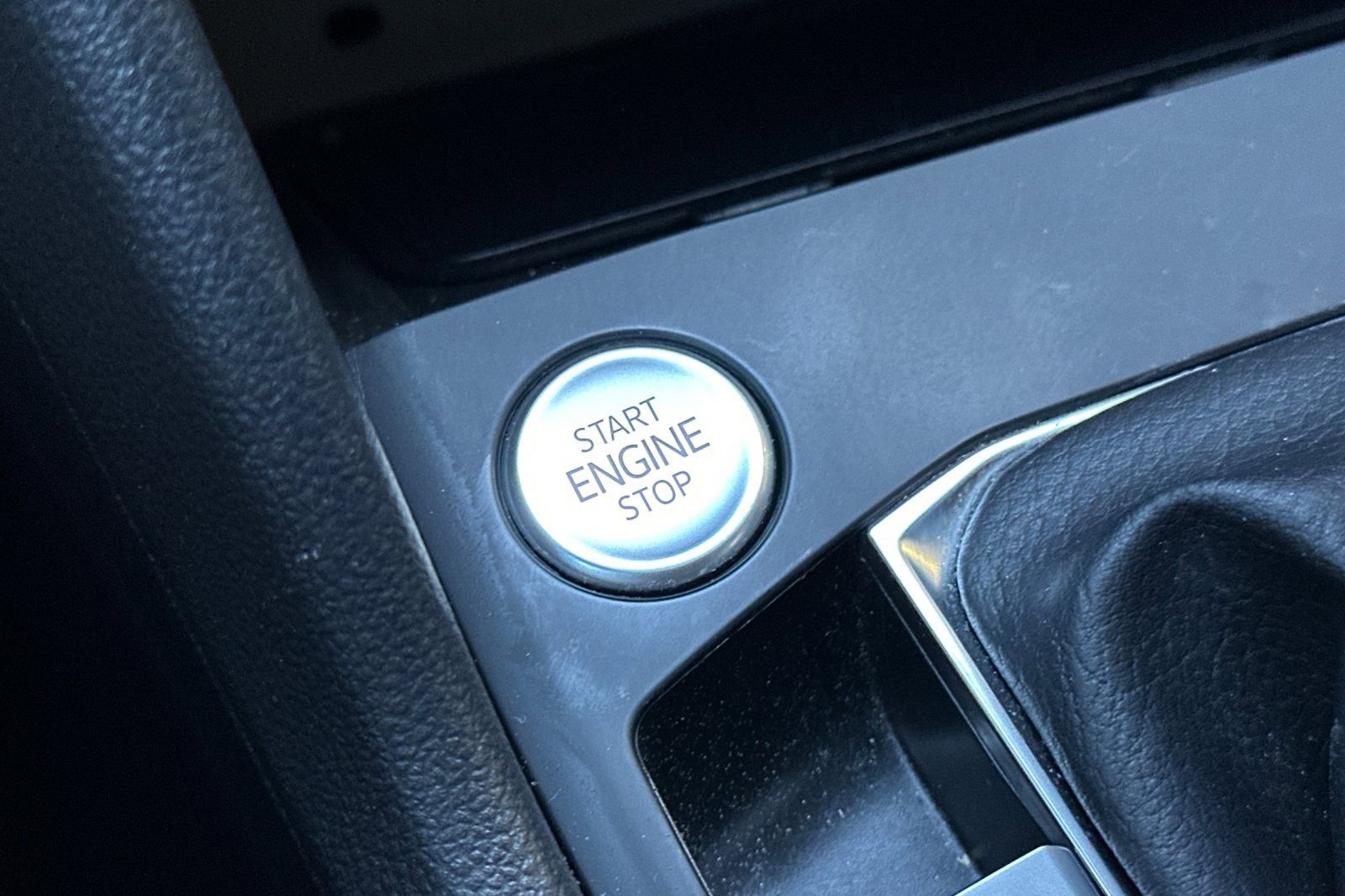 Used 2022 Volkswagen Taos SE image 22