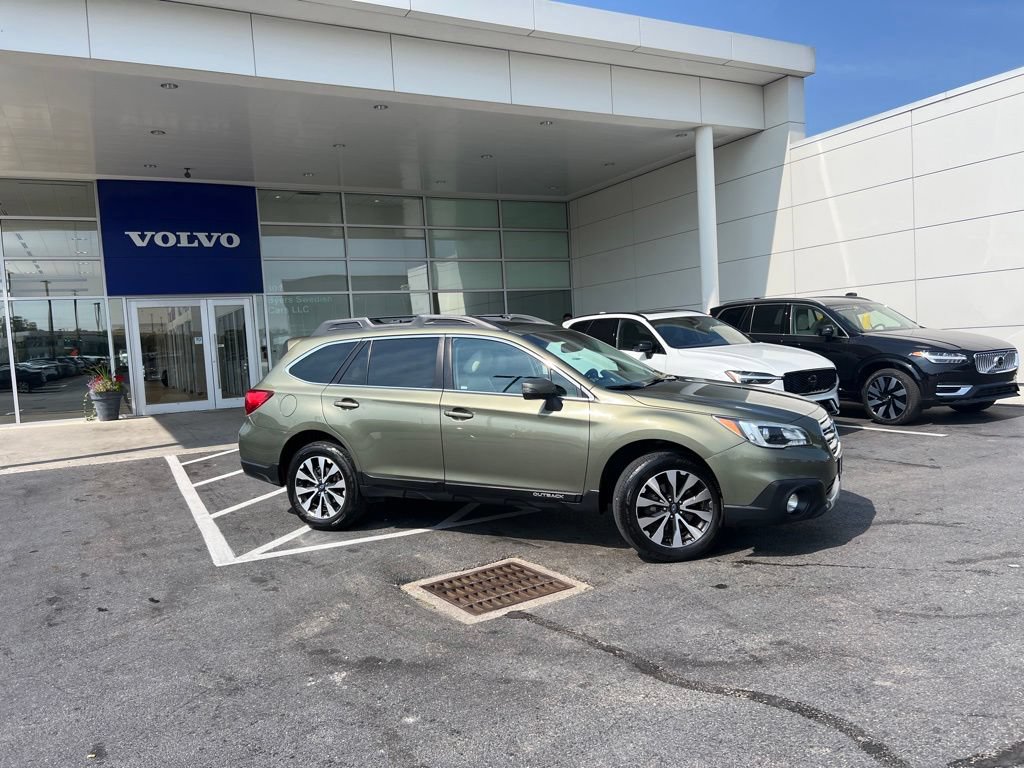 Used 2016 Subaru Outback 2.5i Limited AWD/4WD image 2