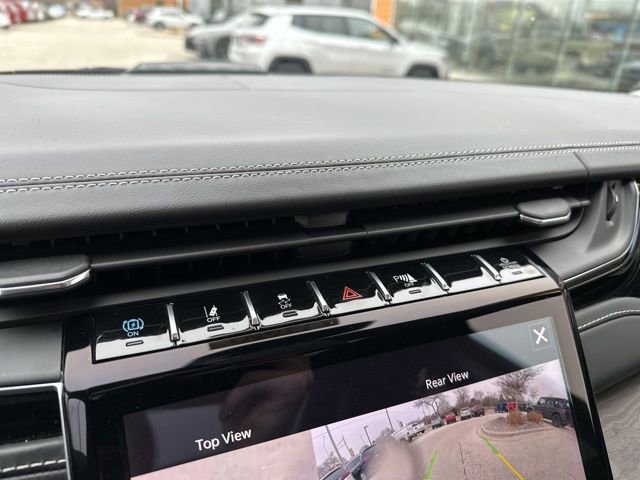 Used 2022 Jeep Grand Cherokee Limited 4xe w/ Luxury Tech Group II image 38