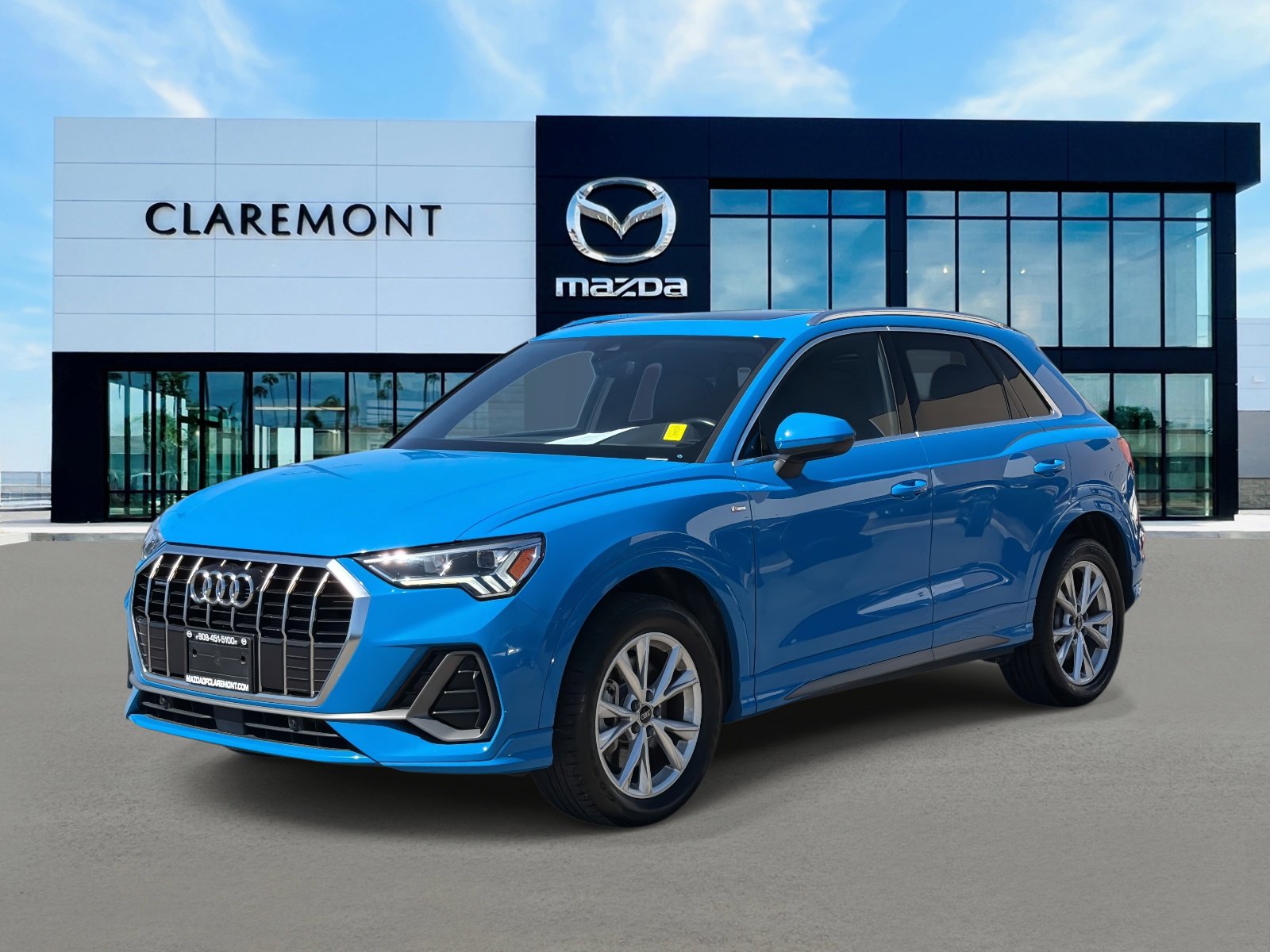 Used 2023 Audi Q3 2.0T Premium image 3
