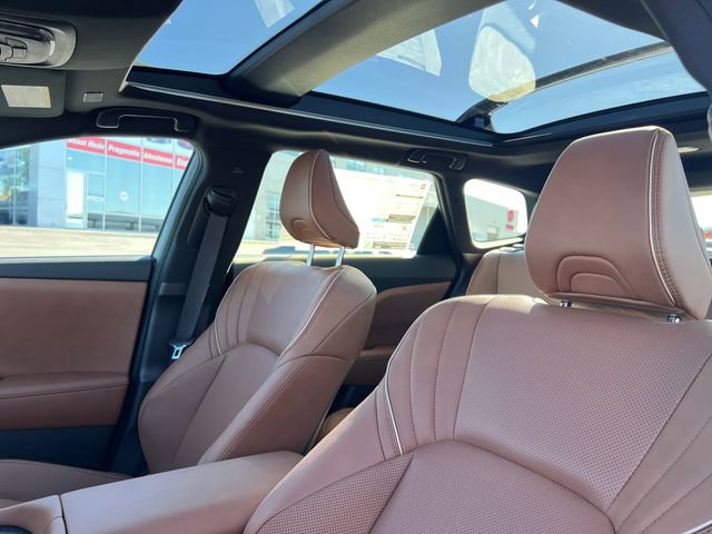 New 2026 Toyota Crown Signia image 28