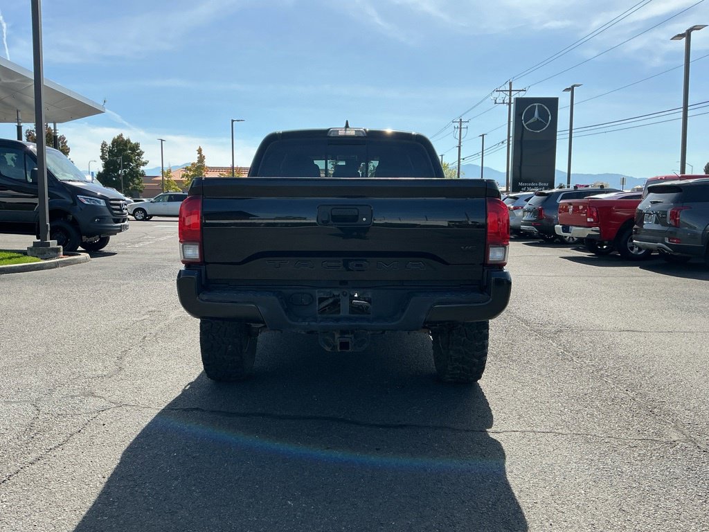Used 2019 Toyota Tacoma TRD Off-Road AWD/4WD image 5
