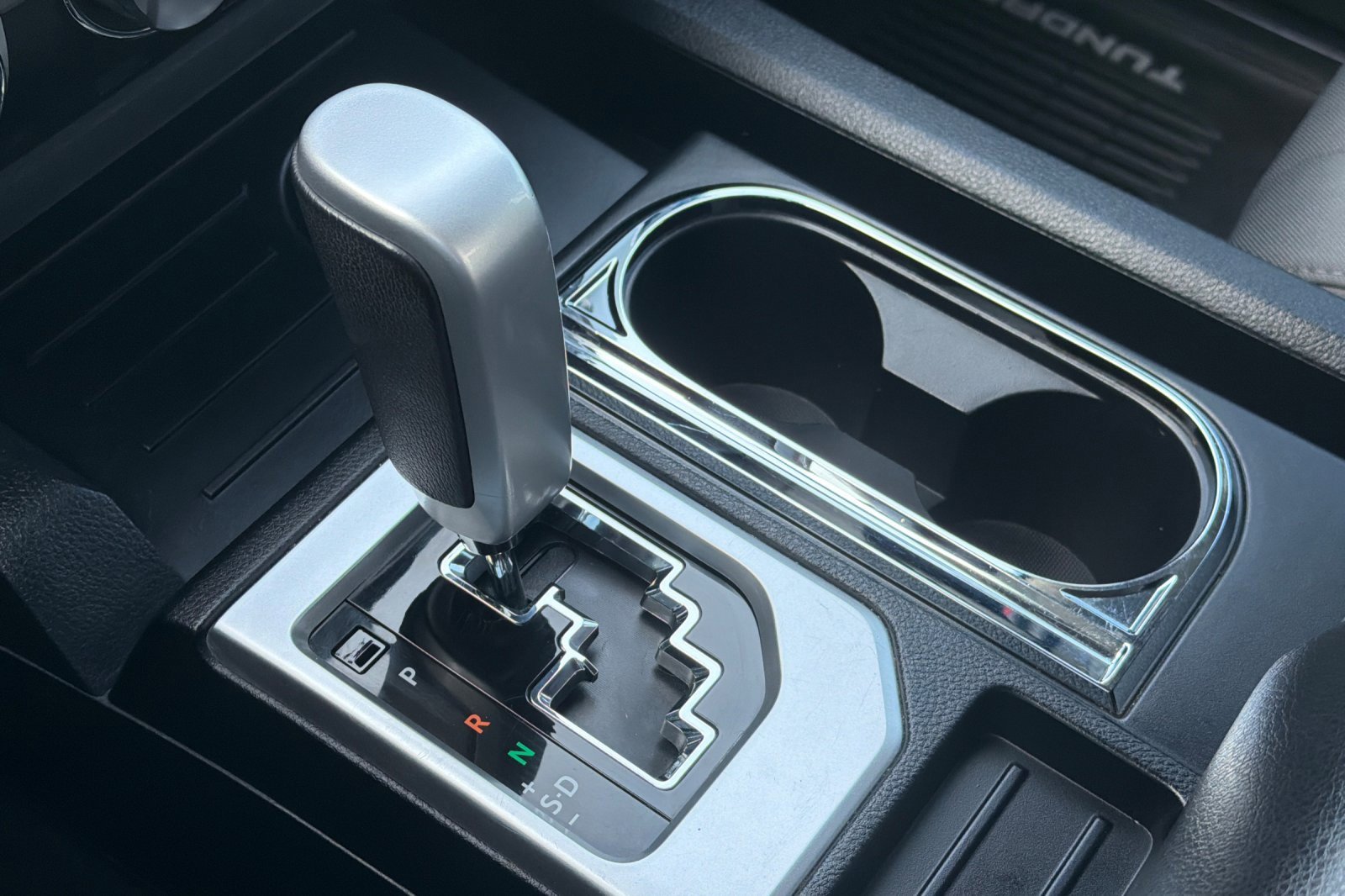 Used 2017 Toyota Tundra SR5 w/ SR5 Upgrade Package image 20