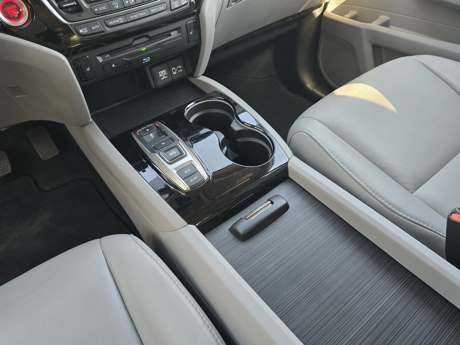 Used 2021 Honda Pilot Touring image 17