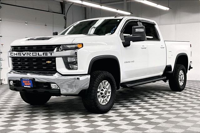Used 2020 Chevrolet Silverado 2500 LT w/ Convenience Package image 11