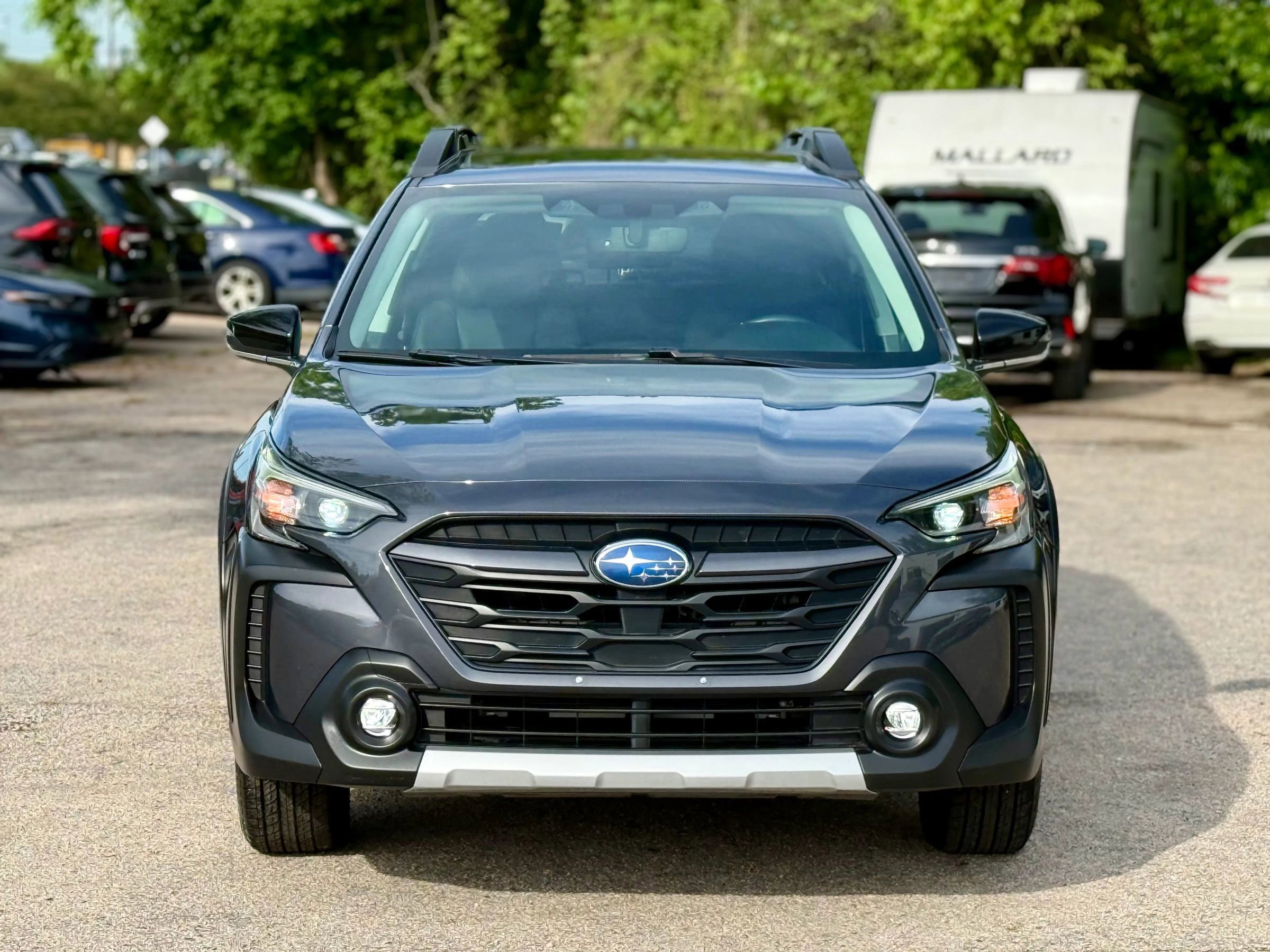Used 2023 Subaru Outback Limited AWD/4WD image 3