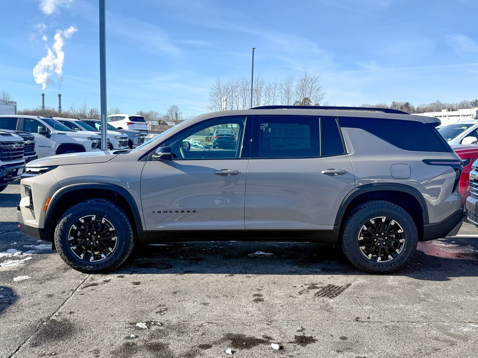 New 2026 Chevrolet Traverse Z71 w/ LPO, Floor Liner Package image 4