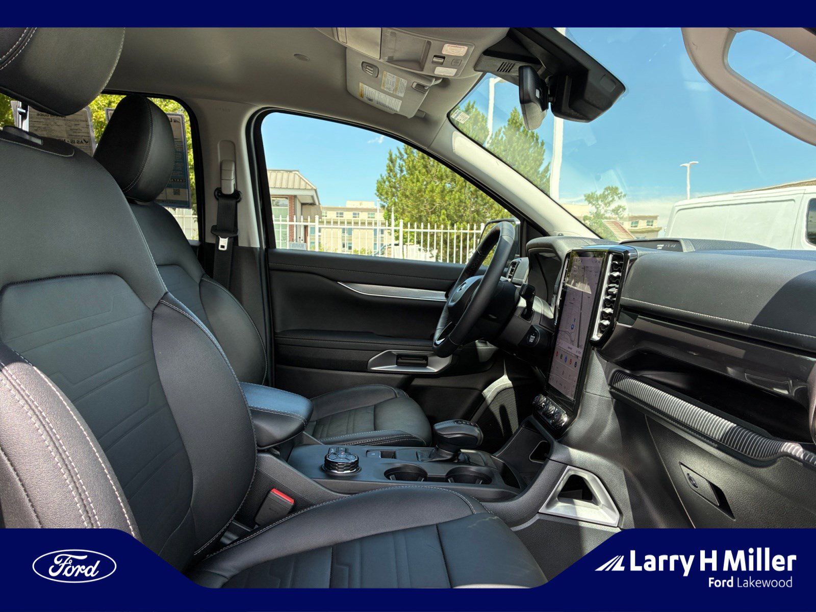 Used 2024 Ford Ranger Lariat w/ FX4 Off-Road Package AWD/4WD image 19