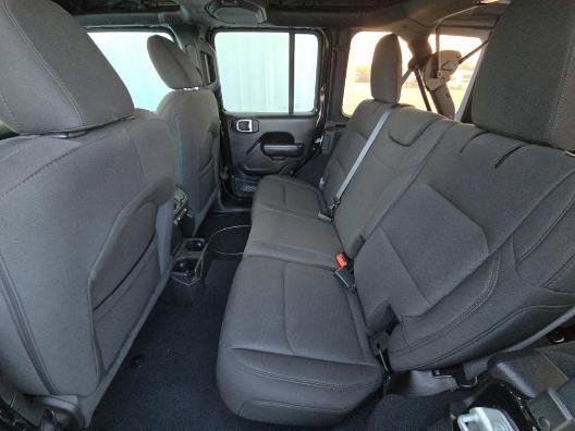 Used 2022 Jeep Wrangler Unlimited Sport image 8