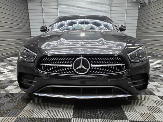 Used 2021 Mercedes-Benz E 350 4MATIC Sedan image 4