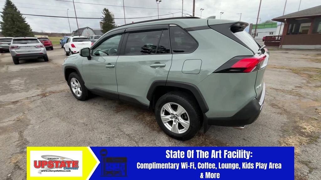 Used 2020 Toyota RAV4 XLE w/ Convenience Package image 3