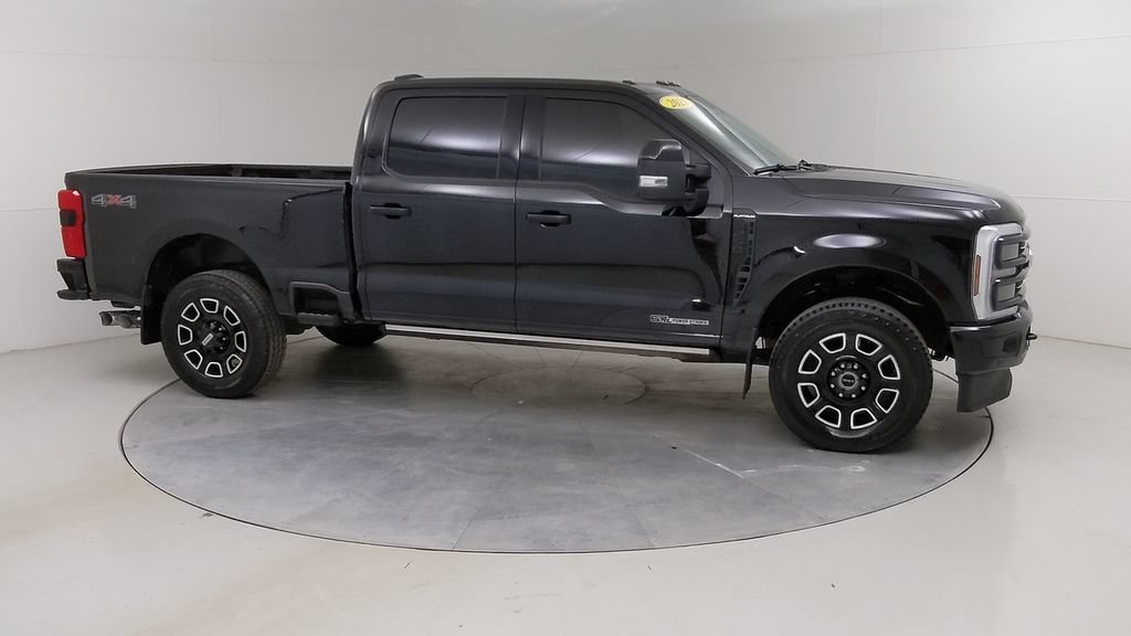 Certified 2025 Ford F250 Platinum AWD/4WD image 13