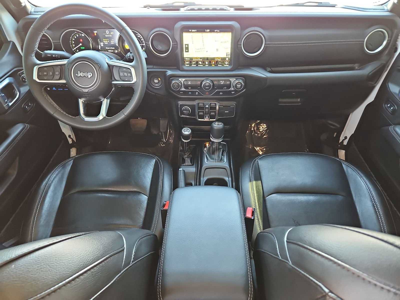 Used 2023 Jeep Wrangler Sahara image 15