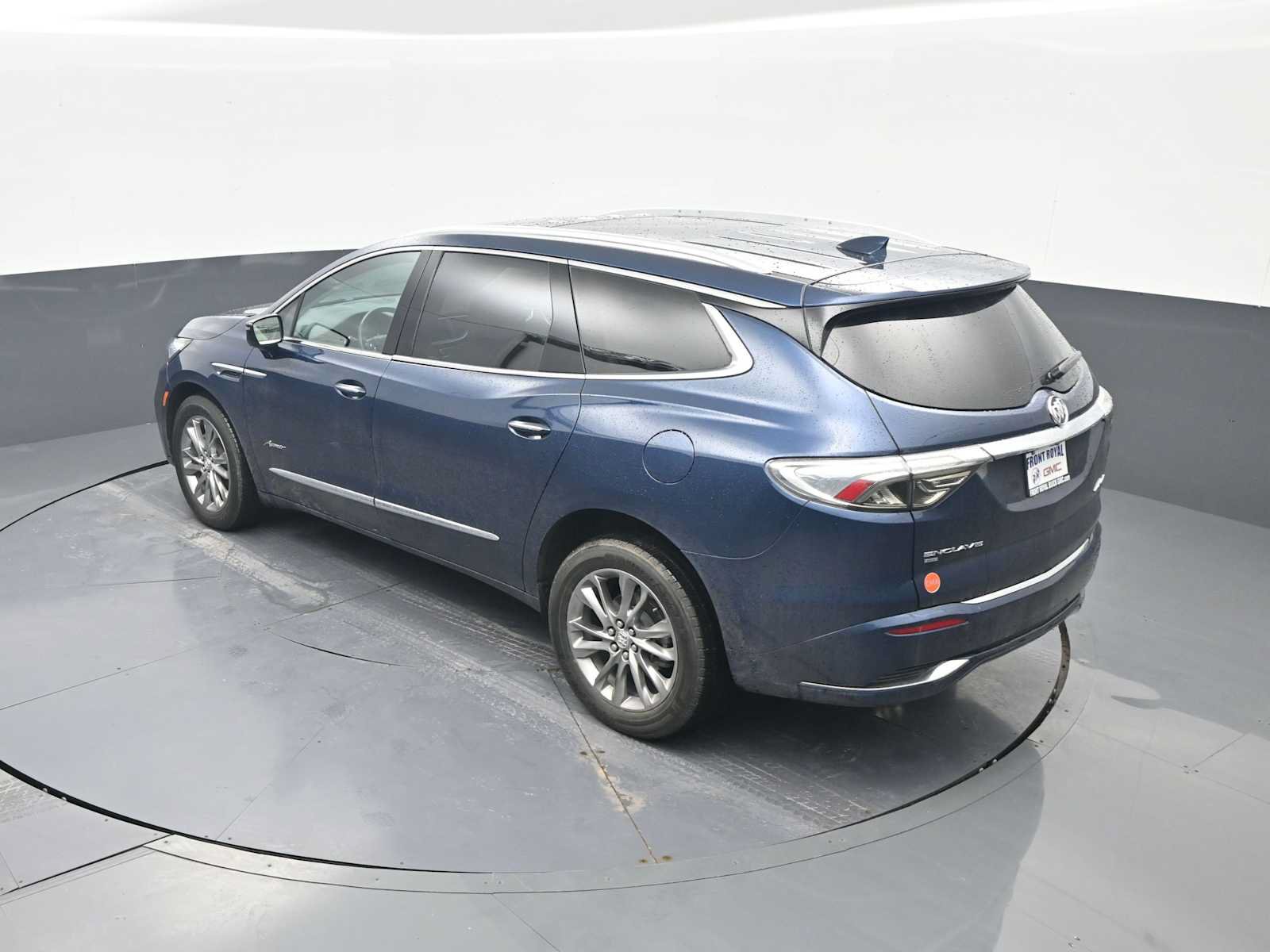 Used 2024 Buick Enclave Avenir w/ Avenir Technology Package AWD/4WD image 30