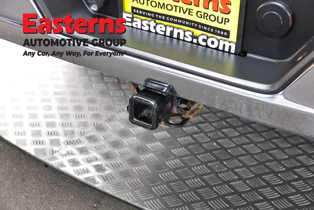 Used 2022 Chevrolet Silverado 1500 LT AWD/4WD image 24