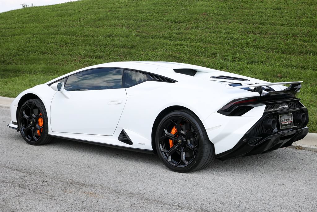Used 2024 Lamborghini Huracan Tecnica RWD image 30