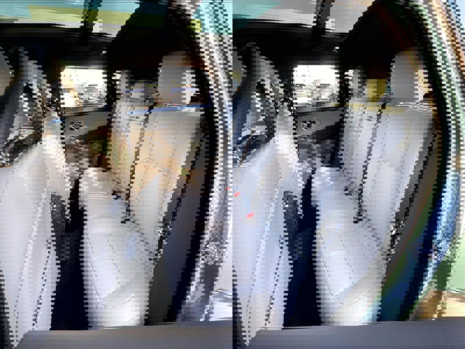 New 2026 Land Rover Range Rover Velar Dynamic SE image 12