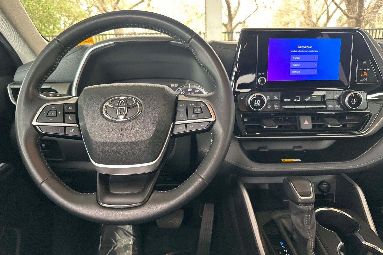 Certified 2024 Toyota Highlander XLE image 18